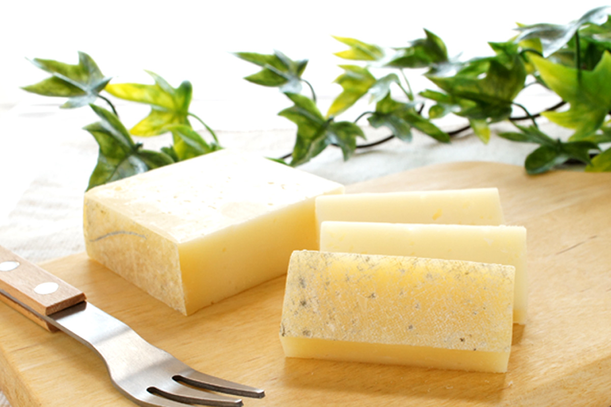 はじめのチーズ 100g盛付画像【ASUKA(アスカ）のチーズ工房】